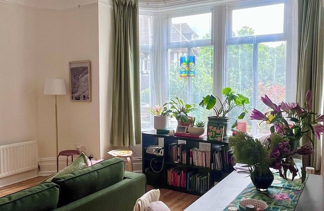 Stylish photographer's flat in charming, quiet South London neighbourhood