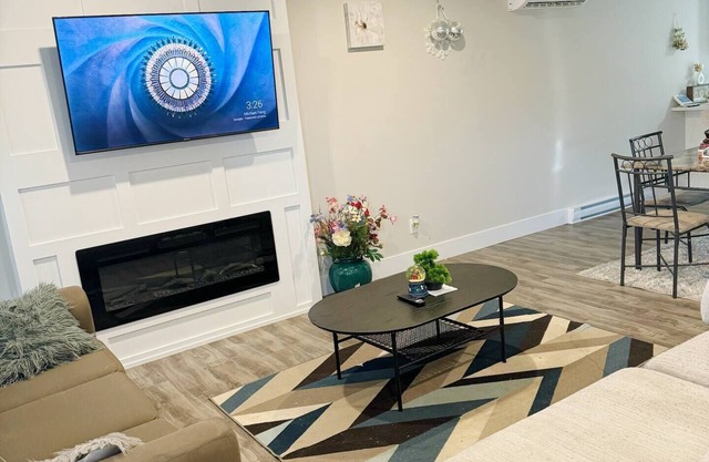 Stylish, Spacious and Private Home in Moncton- WiFi included