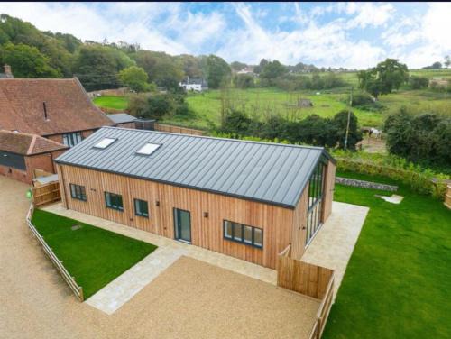 Stylish & Spacious Getaway