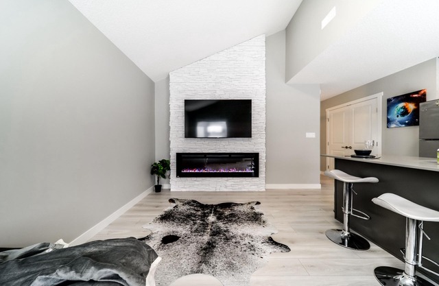 ✦Stylish Townhouse✦ϟWIFI✦Garage✦NTFLX