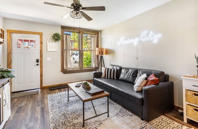 Stylish Uptown Butte Condo - 632