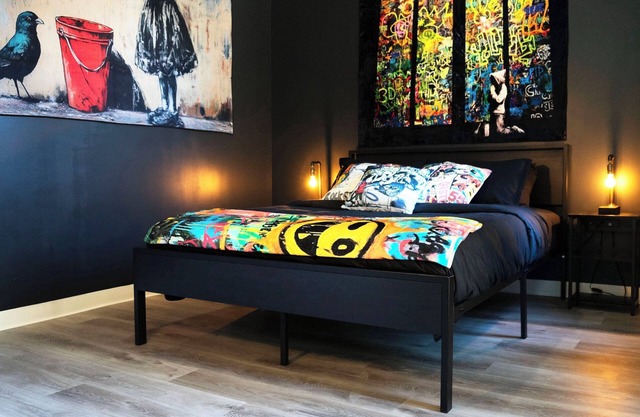Stylish Urban Art Loft Downtown Detroit with WiFi and Free Parking