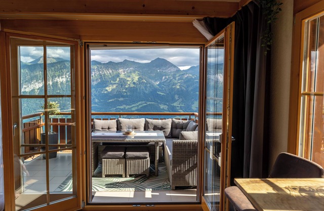 Stilvolle Ferienwohnung mit Panoramablick und Sauna