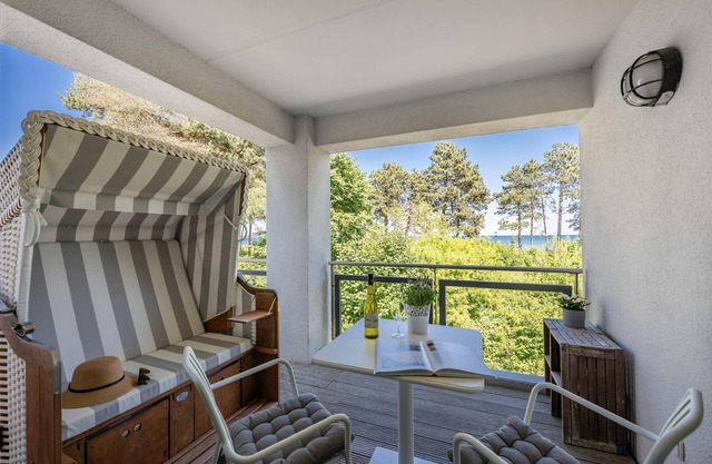 Stilvolle Ferienwohnung mit traumhaften Ostseeblick