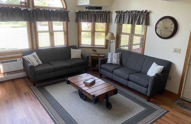 Stylish Vacation Getaway in the White Mountains not far from Loon Mountain.