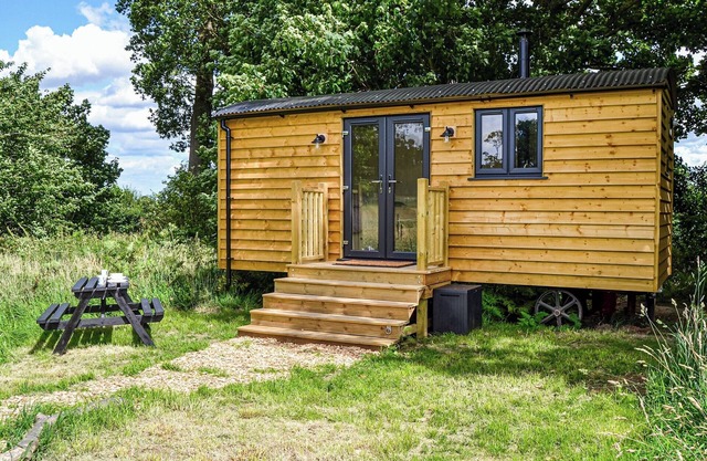 1 bedroom accommodation in Cantley