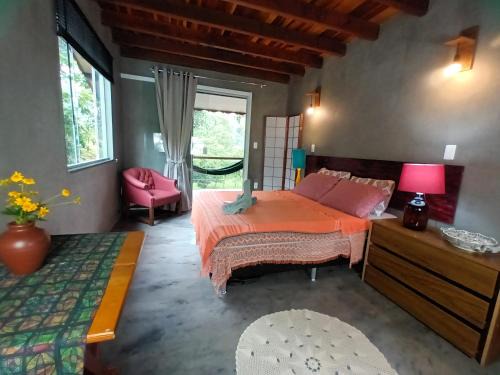 Suíte em Lumiar - Hospedaria Casa Quíron