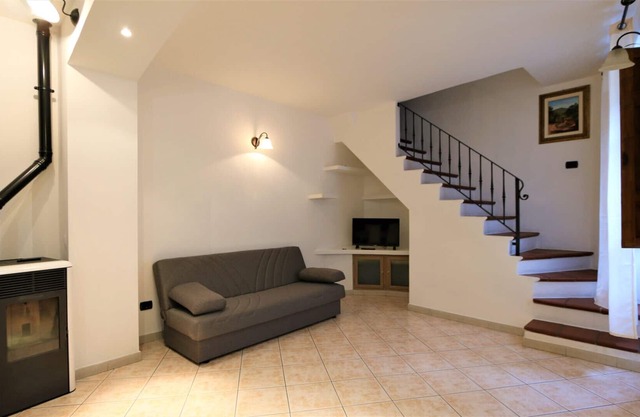 Su Hastru Holiday House