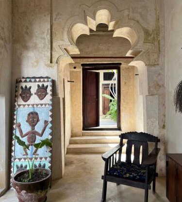 Subira House