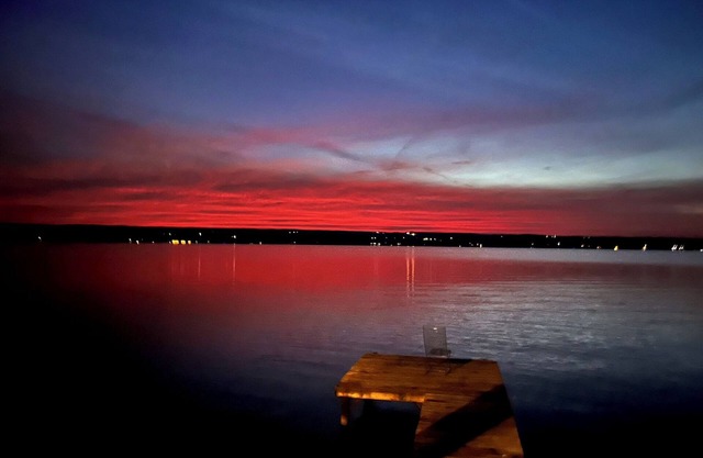 Sublime Sunsets--Charming Cottage with No Bad Views