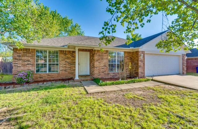 Suburban Conway Vacation Rental 2 Mi to UCA!