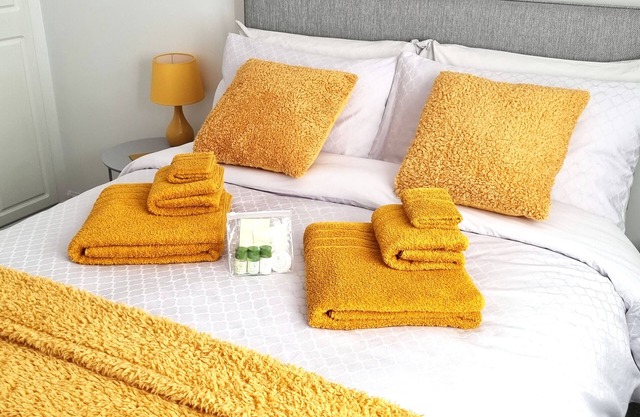 Suffolk Short Breaks - Weekend & Midweek Getaways & Business Trips - 5★ Reviews