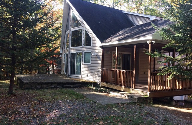 Suissevale Beach Access Home is close to States Landing Beach