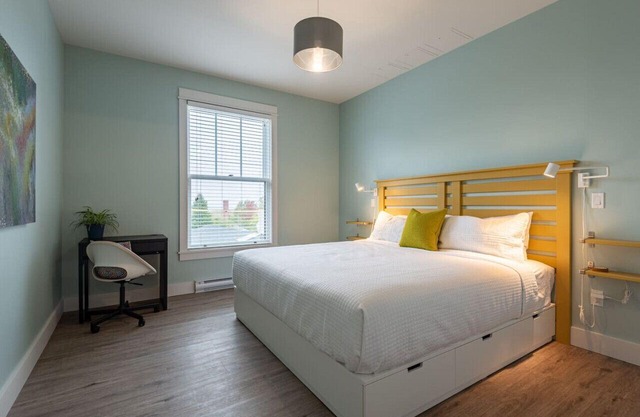 Suite 204 - 470 Main