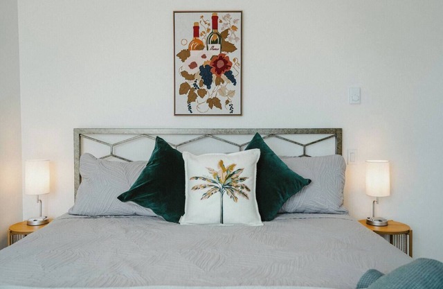 Suite 3-Modern Organic Vineyard Escape One Bedroom Unit
