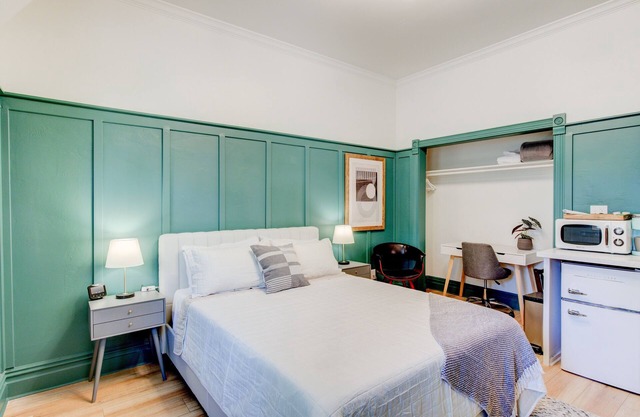 Suite 6 | Historic Art City Inn