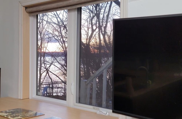 Suite 9.5Km from downtown Halifax