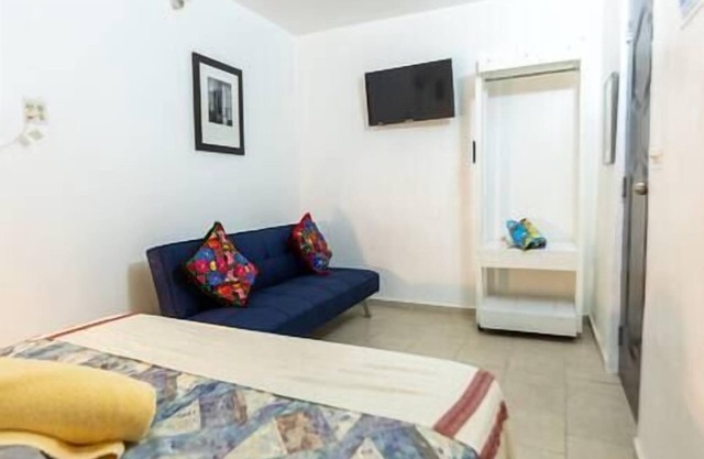 Suite 9 Maga: Connecting Option Available to rooms 8 & 10