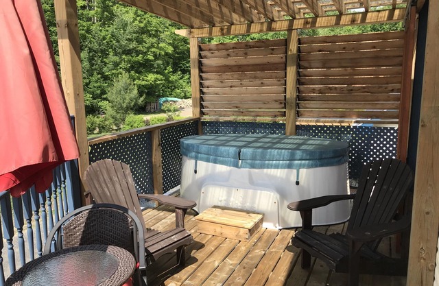 Suite St-Maurice, private spa
