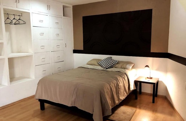 Suite de Lujo, Patio Mil Flores, Netflix,2Br, WiFi