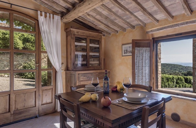 Unabhängiges Apartment in einer Suite auf einem historischen Anwesen aus dem Jahr 1600