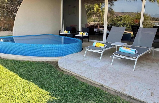 Suite Ocean Views Sofia 1