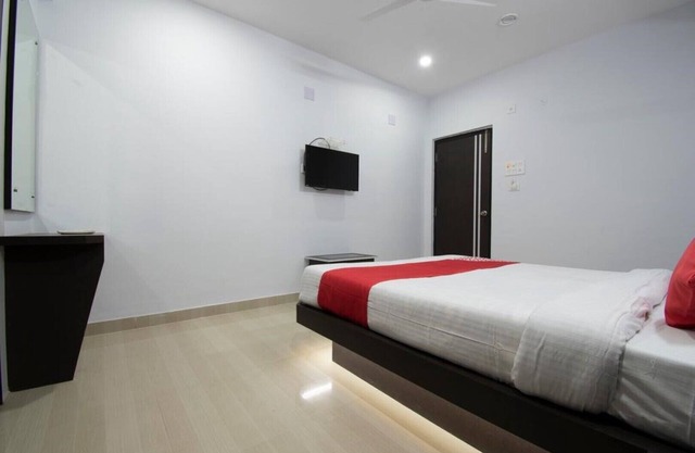 SUITE ZIMMER 1-S G INTERNATIONAL