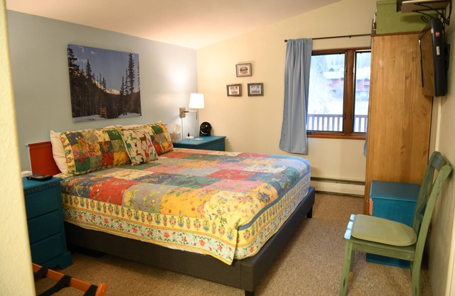 Suite Situation in the Ski Village