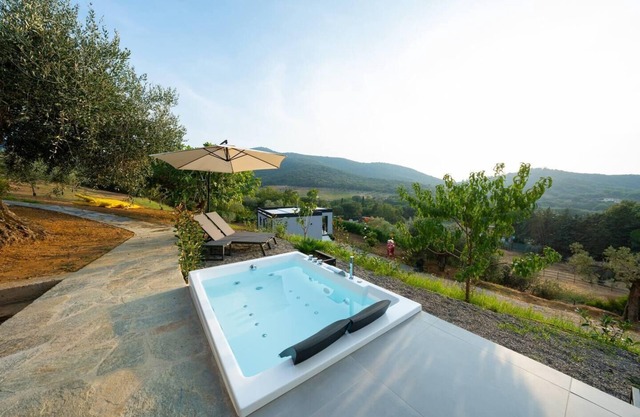 Suite with a breathtaking view and hot tub