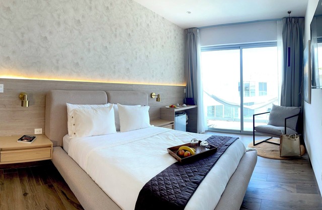Suite with Private Terrace and Modern Design
