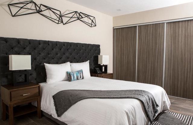 Suites Rio Elba