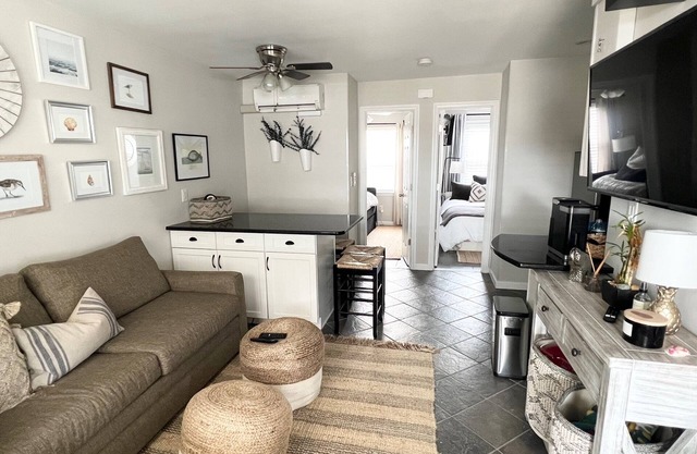 Summer Breeze Beach Block Condo 1