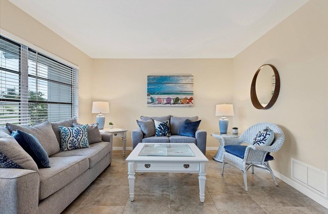 Summer dates now available 2 bed/2bath home minutes from the beach!