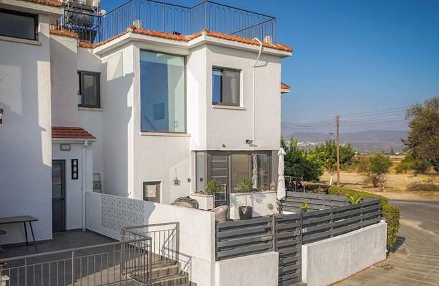 Summer Haven, Polis: Sea & Mountain Views, Roof Terrace