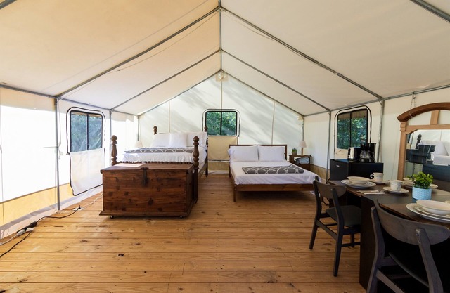 Spring Hike Glamping by Sam Houston National Park