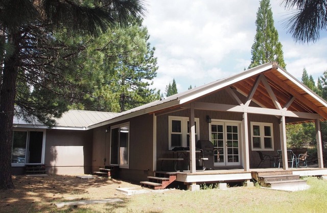 Mt. Shasta - McCloud - 3BR on 2. 5 Acres Jetzt sparen Sie 15% bei 7 Nächten