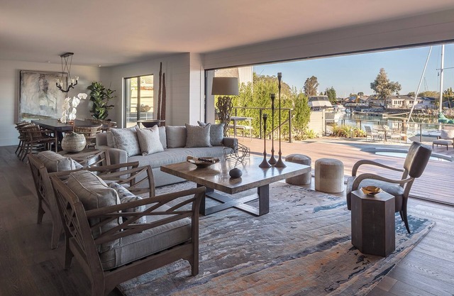 SUMMER ON THE SAN FRANCISCO BAY... 50' BOAT DOCK... SOLAR-HEATED POOL