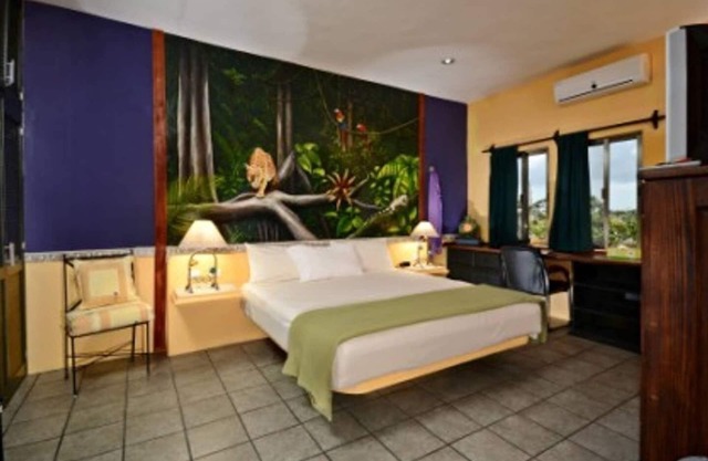 Summer Place Inn Full-House