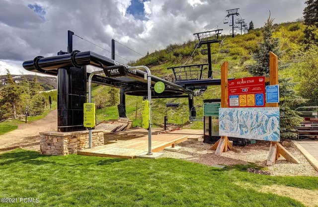 SUMMER RATES - 2 Bedroom, 2.5 bathroom, Silver Star Townhouse