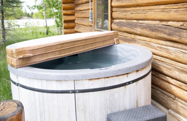 Summer Rates at Three Peaks Log Cabin,Scenic Views