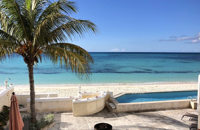 SOMMER-SPEZIAL! Strandresidenz mit atemberaubendem beheiztem Infinity-Pool