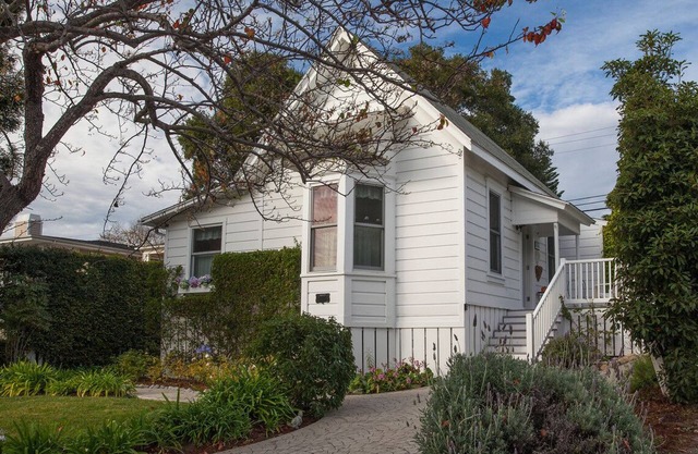 Summerland Stagecoach Cottage - Ein historischer Schatz in Summerland