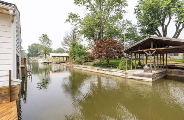 Summer’s Breeze Lake House
