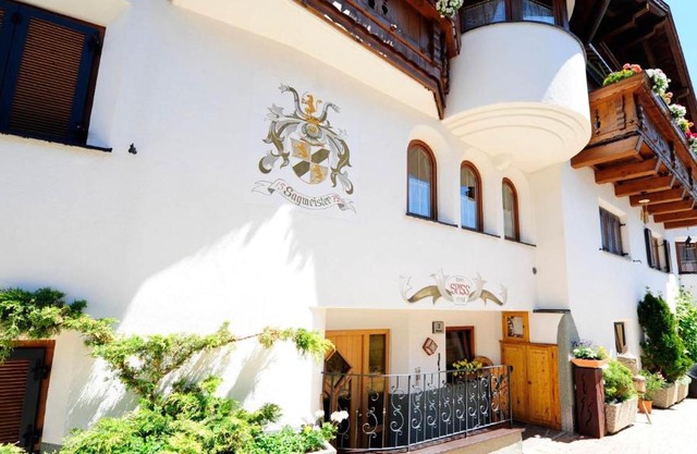 Summit Residence