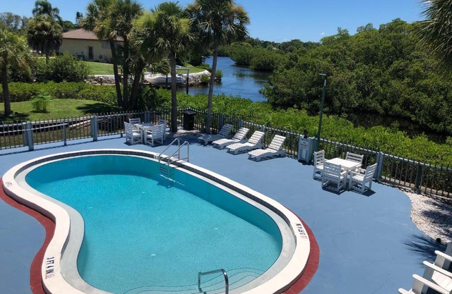 Sun Coast Inn