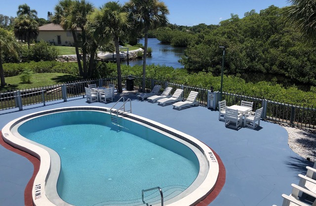 Sun Coast Inn