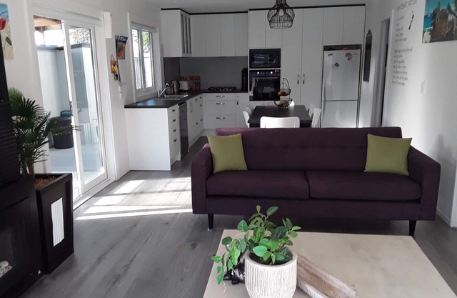 Sonnengetränkt, neu renoviert, großartiger Indoor-Outdoor-Flow