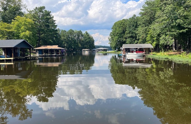 Sun's Out - Fun's Out Lodge BOAT RAMP and Beach Area Lake Gaston - Macon, NC