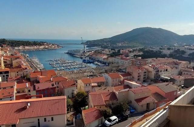 Sun, View, and Comfort at Tara