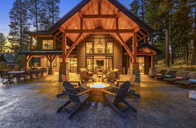 5-Star Mnt Luxury 4 En Suites Overlooking Rope Rider + Summer Special 4+Nts